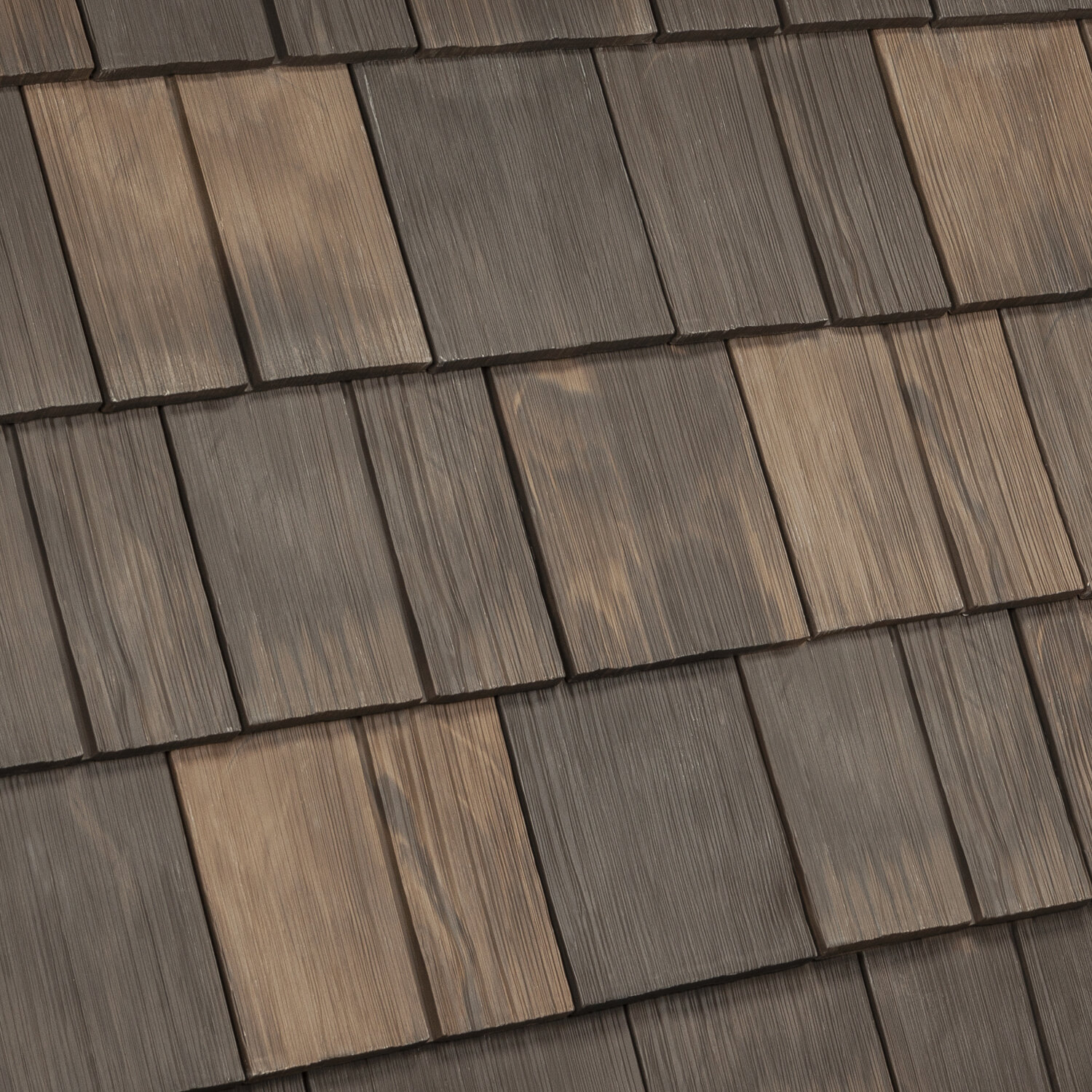 Close-up of DaVinci Select Shake synthetic shingles showing texture and profile